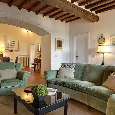 Macchia Villa